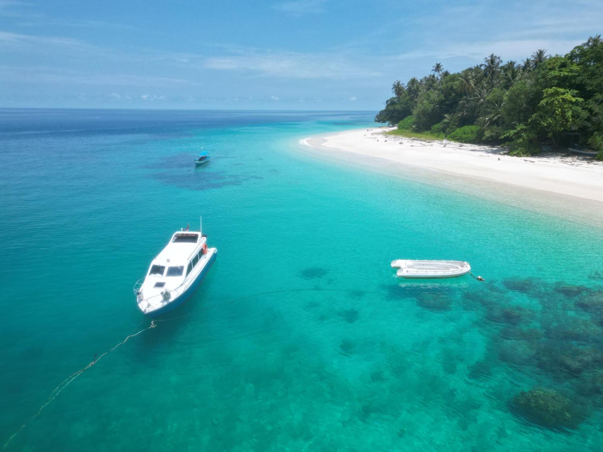 Pinang Island - Private Island Sea View Bungalows Singkil (Aceh) Exterior foto